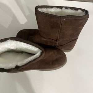 brown boots